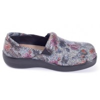 Savvy Daisy Nursing Shoe - Silver Mosaic