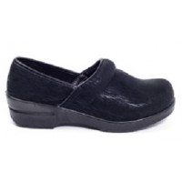 Savvy Brandy Nursing Shoe - Tuxedo